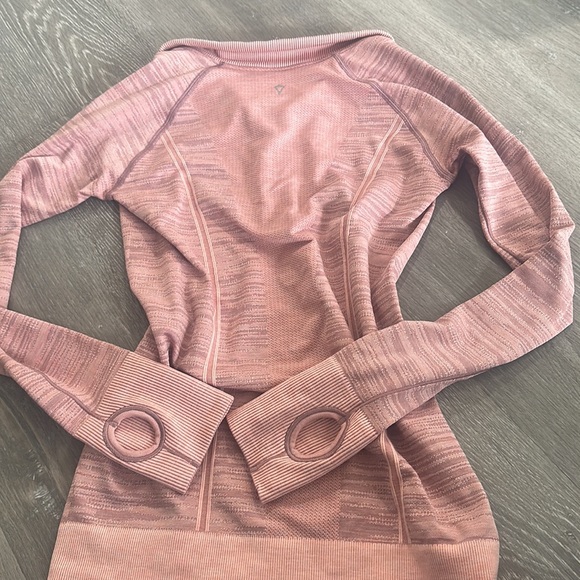 iviva (by lululemon) pink half-zip athletic long sleeve - Picture 2 of 3